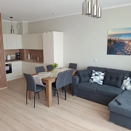 Appartement Rodzinny 47, 150 M Od Plazy, Basen, Plac Zabaw, Darmowy Parking! Sianożęty